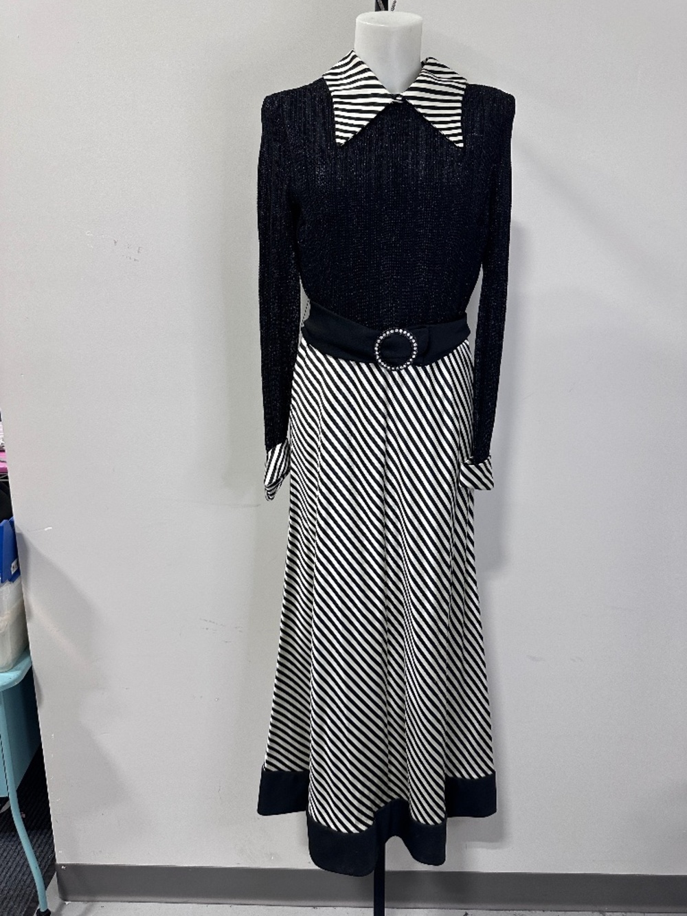 1970s VINTAGE dress